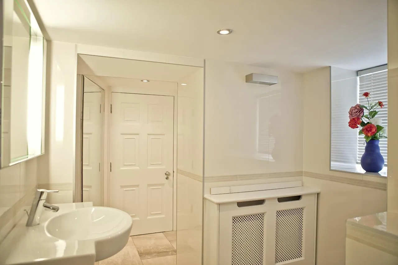 Apartment The Colin Farrell Suite - Hiphipstay Dublin Ireland
